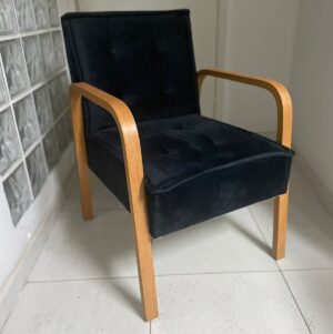 Poltrona Ester Veludo Preto - PL ESTOFADOS