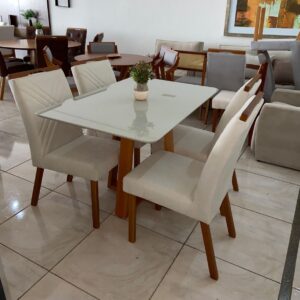Mesa Pedro 120 Mel/Off White com 4 Cadeiras Helena Veludo Bege – ART ASSENTOS + OURO DECOR